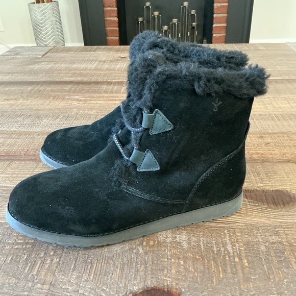 Emu Australia Featherwood Mini Wool Suede Bootie Black Size 9 Women - Picture 2 of 9